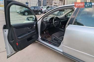 Седан Audi A4 2002 в 