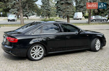 Седан Audi A4 2014 в 