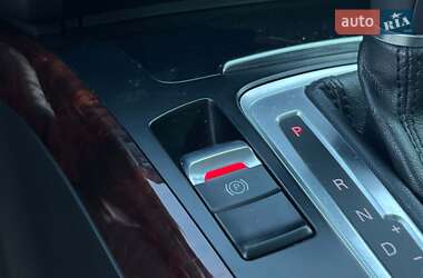 Седан Audi A4 2010 в 