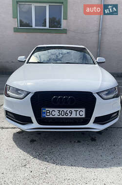 Седан Audi A4 2013 в Стрые