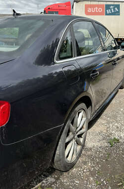 Седан Audi A4 2015 в 