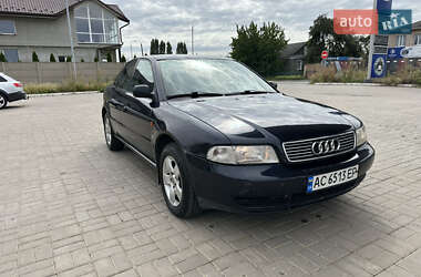 Седан Audi A4 1996 в Іваничах