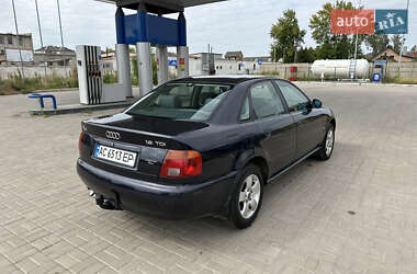 Седан Audi A4 1996 в 
