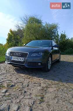 Седан Audi A4 2010 в 