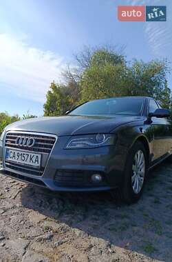 Седан Audi A4 2010 в 