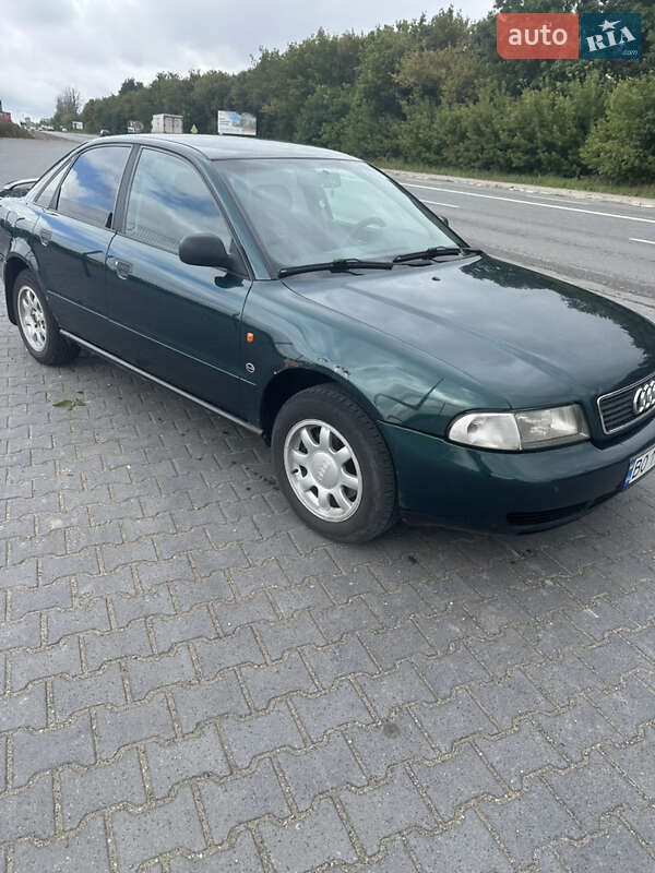 Седан Audi A4 1996 в Тернополе