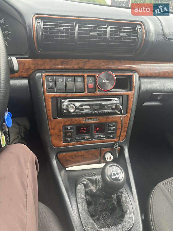 Седан Audi A4 1996 в Тернополе