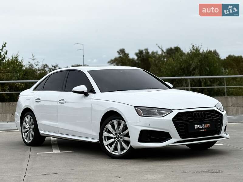 Седан Audi A4 2021 в Киеве