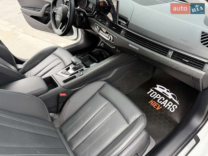 Седан Audi A4 2021 в Киеве