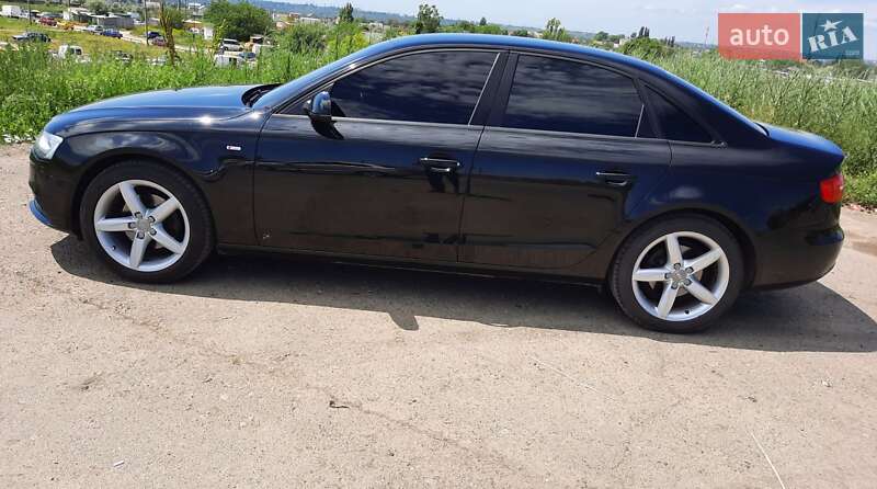 Седан Audi A4 2013 в Одессе