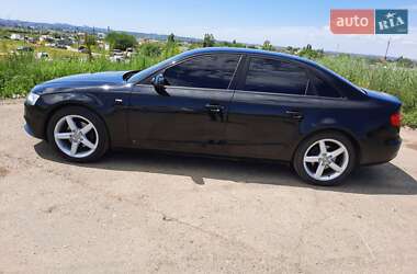 Седан Audi A4 2013 в 