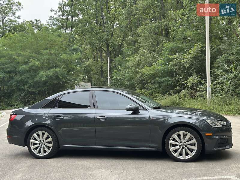 Седан Audi A4 2018 в Киеве