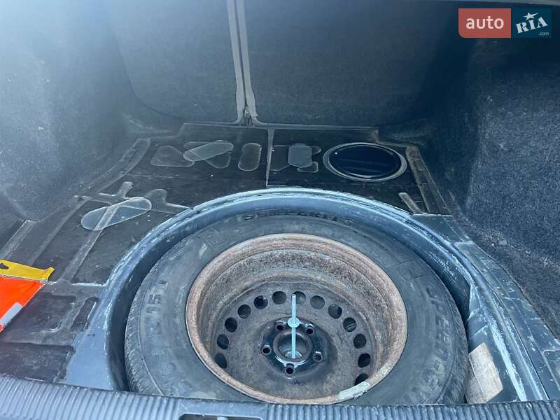 Седан Audi A4 1995 в Житомире