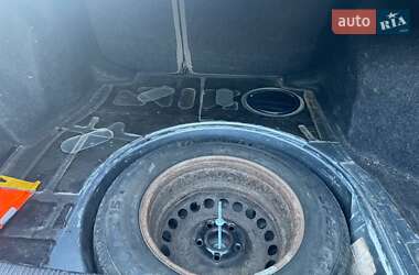 Седан Audi A4 1995 в 