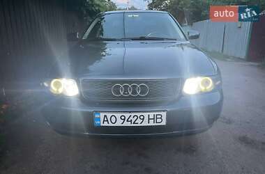 Седан Audi A4 1995 в 
