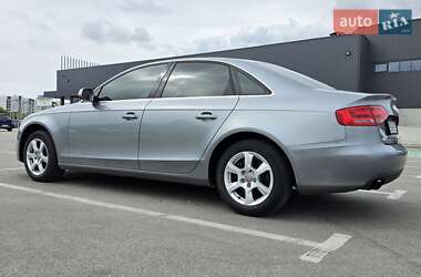 Седан Audi A4 2009 в 