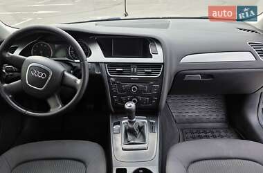 Седан Audi A4 2009 в 