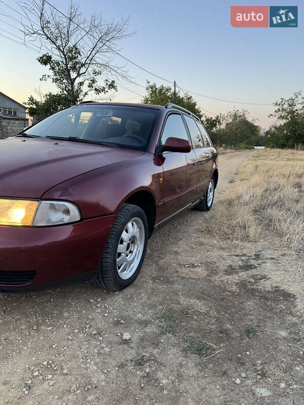 Универсал Audi A4 1998 в Одессе фото 3 Универсал Audi A4 1998 в Одессе