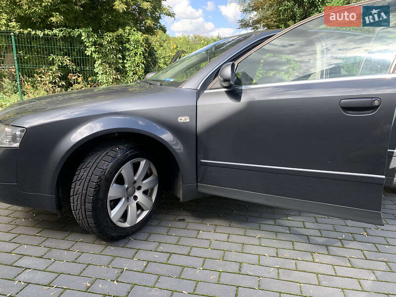Седан Audi A4 2002 в Ровно