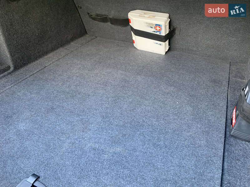 Седан Audi A4 2002 в Ровно