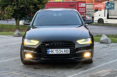 Седан Audi A4 2014 в 