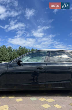 Универсал Audi A4 2012 в 