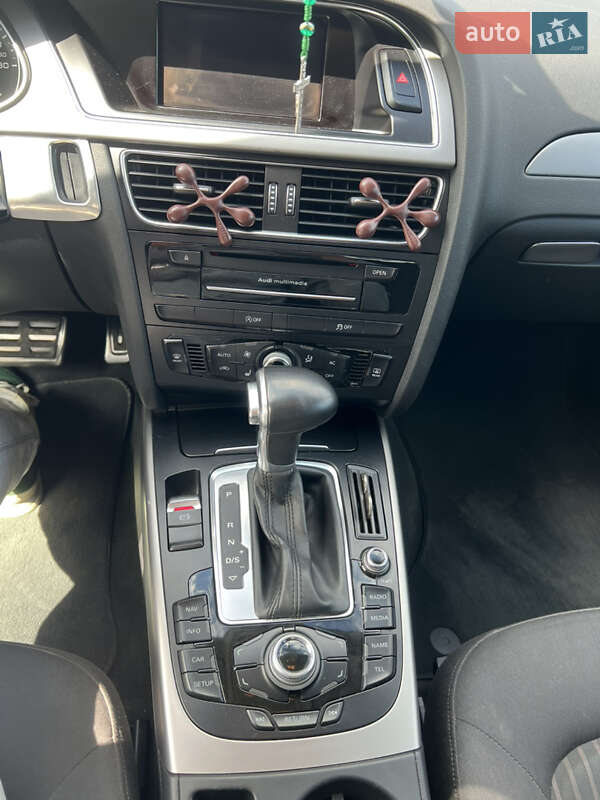 Универсал Audi A4 2012 в Львове