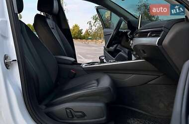Седан Audi A4 2016 в 