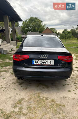 Седан Audi A4 2012 в 
