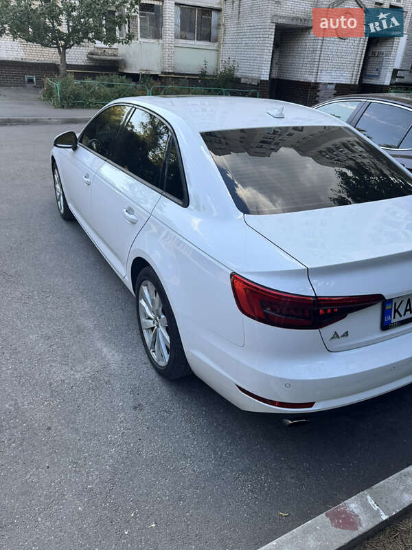 Седан Audi A4 2016 в Києві