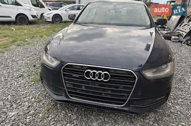Седан Audi A4 2015 в 