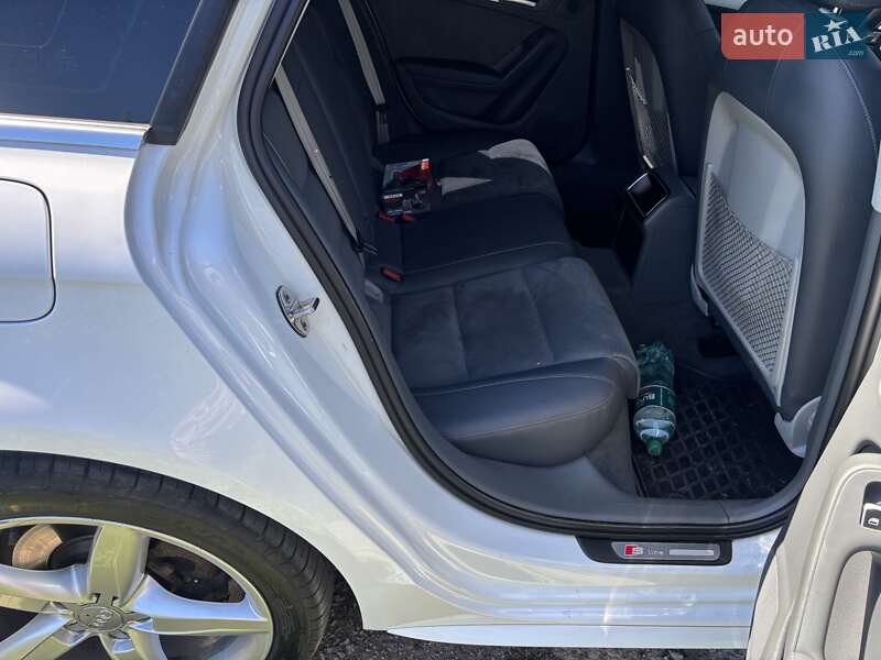 Универсал Audi A4 2015 в Новомосковске