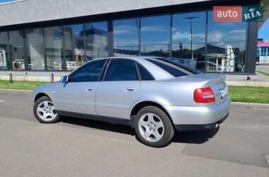 Седан Audi A4 2000 в Ирпене