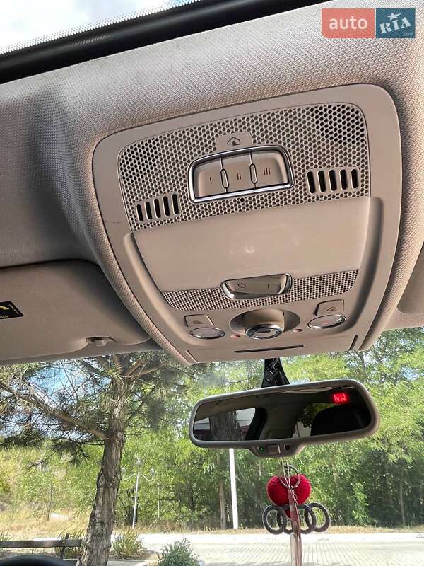 Седан Audi A4 2011 в Окнах фото 19 Седан Audi A4 2011 в Окнах