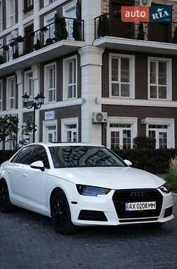 Седан Audi A4 2017 в 
