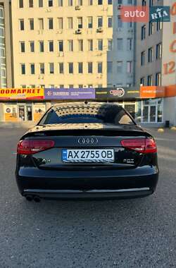 Седан Audi A4 2014 в 