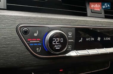 Седан Audi A4 2020 в 