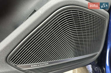Седан Audi A4 2020 в 