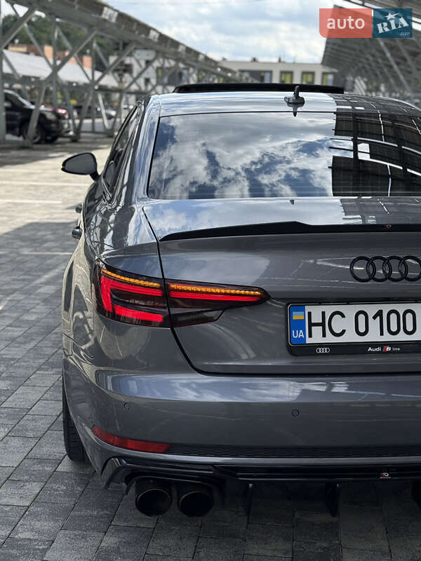 Седан Audi A4 2017 в Львове