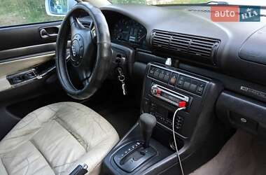 Седан Audi A4 1997 в 