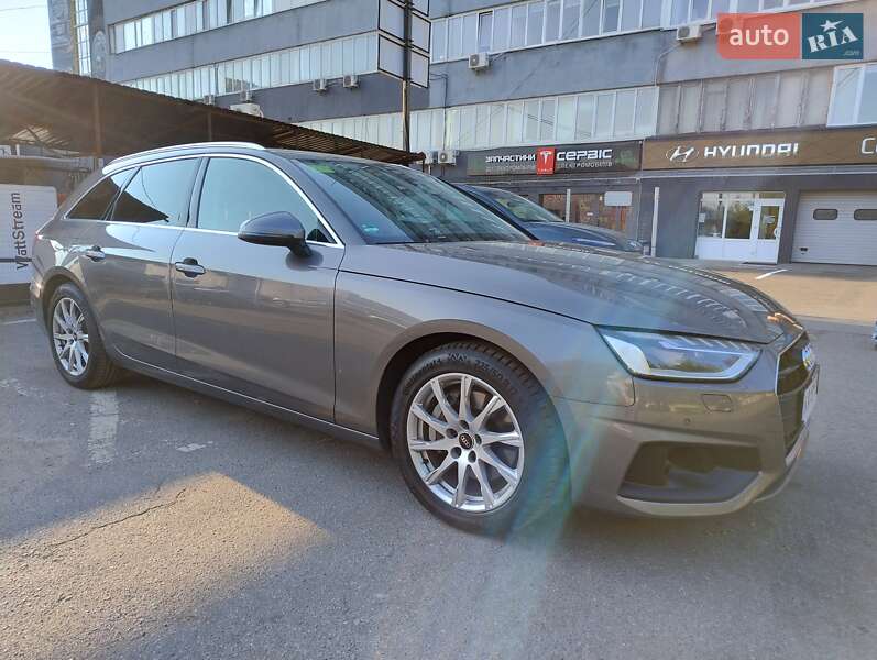 Универсал Audi A4 2022 в Киеве фото 7 Универсал Audi A4 2022 в Киеве