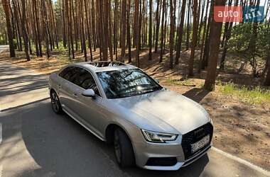 Седан Audi A4 2018 в 