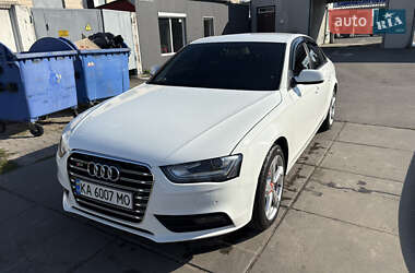 Седан Audi A4 2012 в 