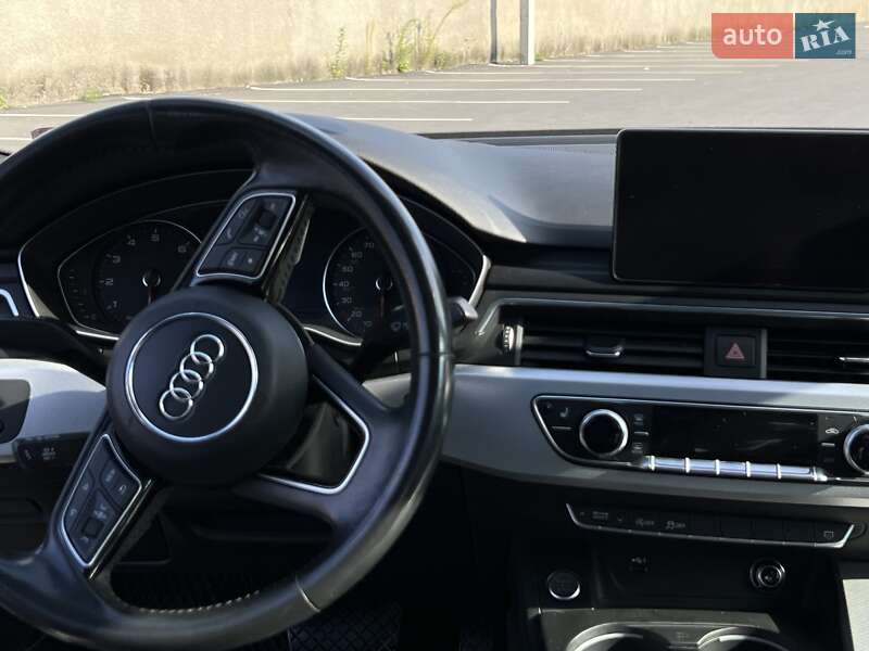 Седан Audi A4 2018 в Перечине