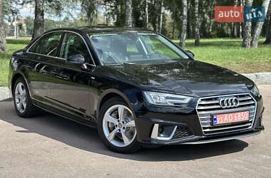 Седан Audi A4 2019 в Києві