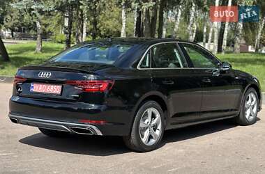 Седан Audi A4 2019 в 