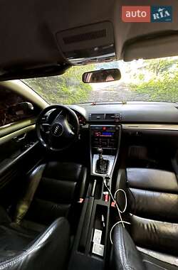 Седан Audi A4 2002 в 