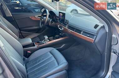 Седан Audi A4 2021 в 