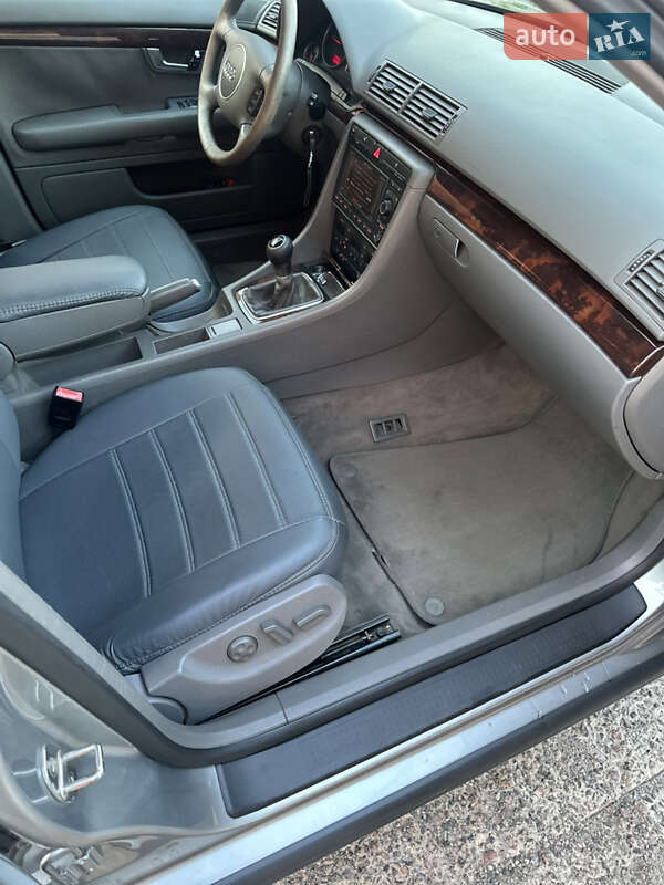 Универсал Audi A4 2001 в Смеле
