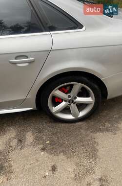 Седан Audi A4 2012 в 